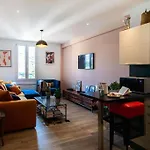 L58 Port Suite 2 Bdrs 5Mins Old Town & Beach Tram
